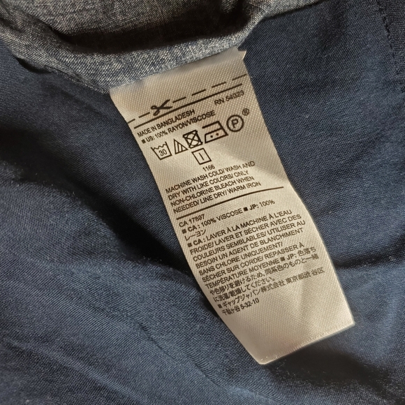 NWT BANANA REPUBLIC Men's Standard Fit Rayon Vacation Shirt Size Small Blue - Picture 5 of 16